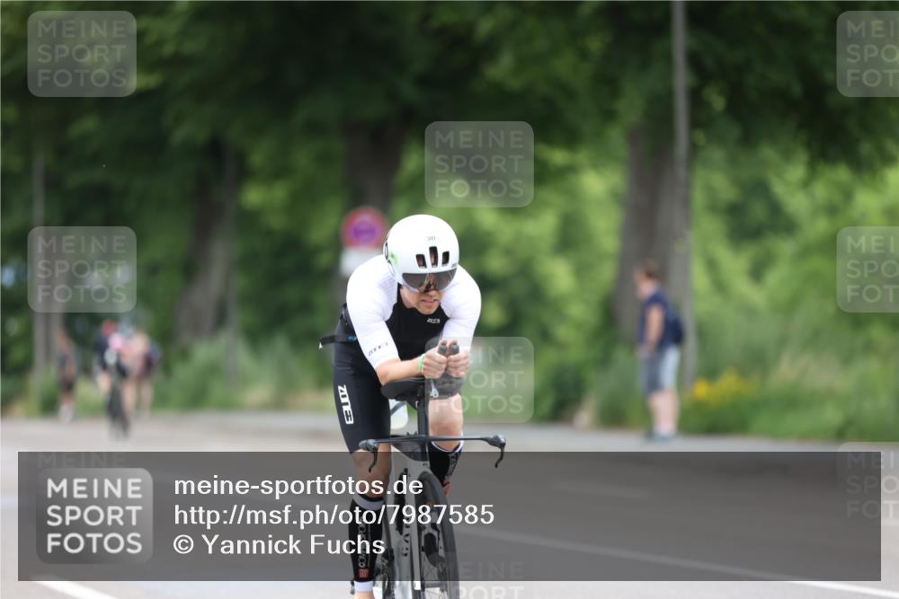 15.06.2025 - 7 Türme Triathlon Yannick Fuchs http://msf.ph/oto/7987585 15.06.2025 11:42:46 Radfahren 341 meine-sportfotos.de