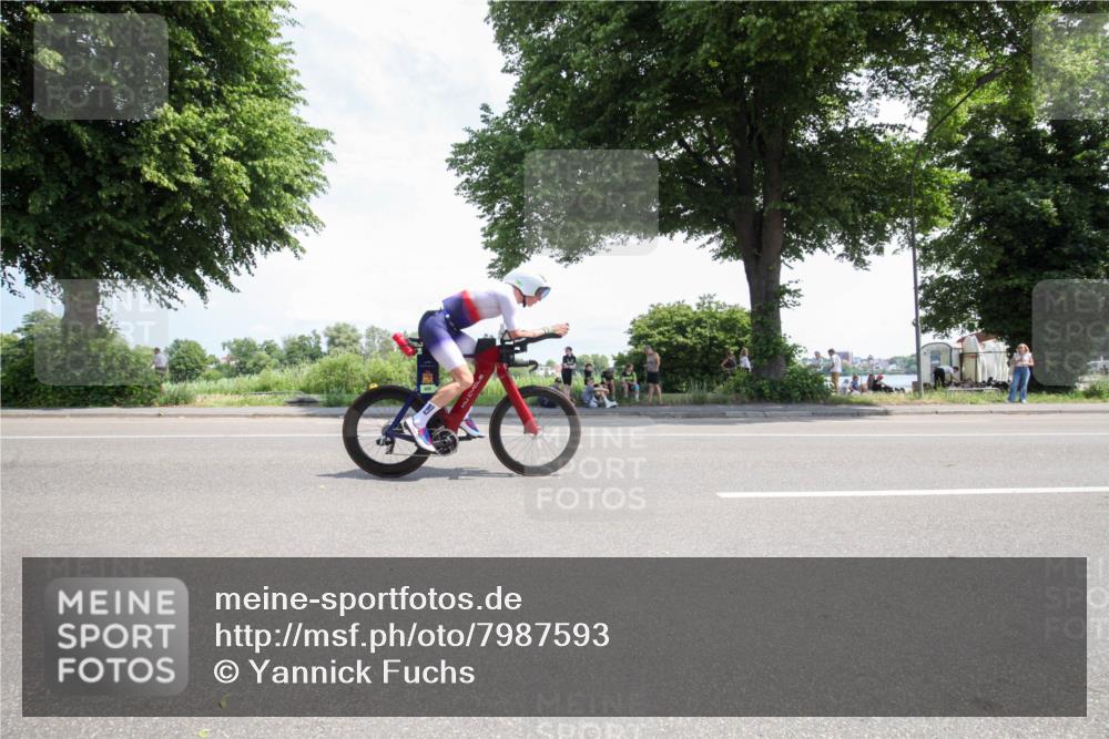 15.06.2025 - 7 Türme Triathlon Yannick Fuchs http://msf.ph/oto/7987593 15.06.2025 12:47:13 Radfahren 256, 291, 494, 629, 651 meine-sportfotos.de