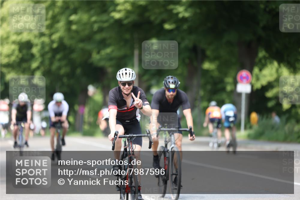 15.06.2025 - 7 Türme Triathlon Yannick Fuchs http://msf.ph/oto/7987596 15.06.2025 12:58:49 Radfahren 402, 527, 665, 681, 701, 707, 719, 1182 meine-sportfotos.de