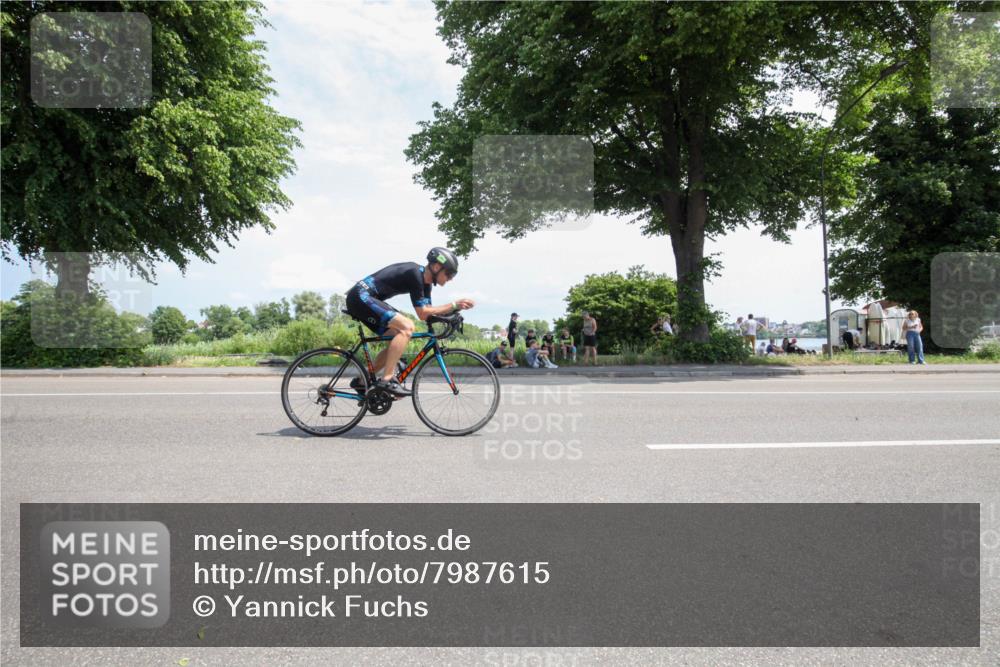 15.06.2025 - 7 Türme Triathlon Yannick Fuchs http://msf.ph/oto/7987615 15.06.2025 12:47:28 Radfahren 202, 633 meine-sportfotos.de