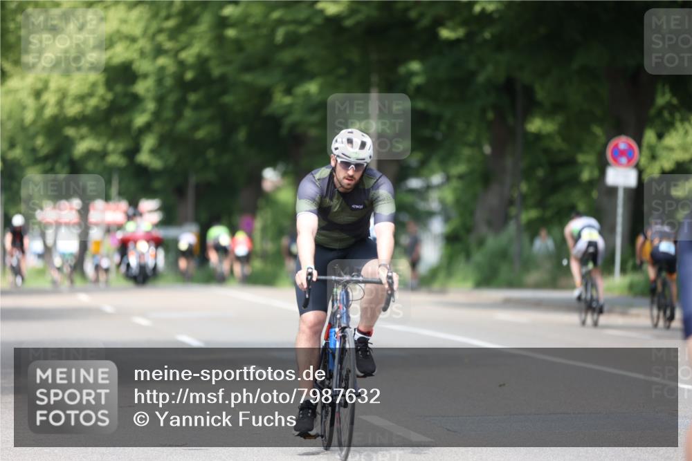 15.06.2025 - 7 Türme Triathlon Yannick Fuchs http://msf.ph/oto/7987632 15.06.2025 12:58:52 Radfahren 527, 665, 681, 701, 1182 meine-sportfotos.de