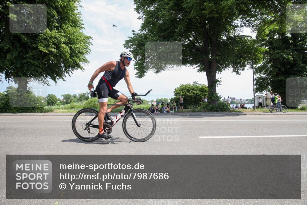 15.06.2025 - 7 Türme Triathlon Yannick Fuchs http://msf.ph/oto/7987686 15.06.2025 12:48:13 Radfahren 240, 490, 497, 498, 543, 655 meine-sportfotos.de