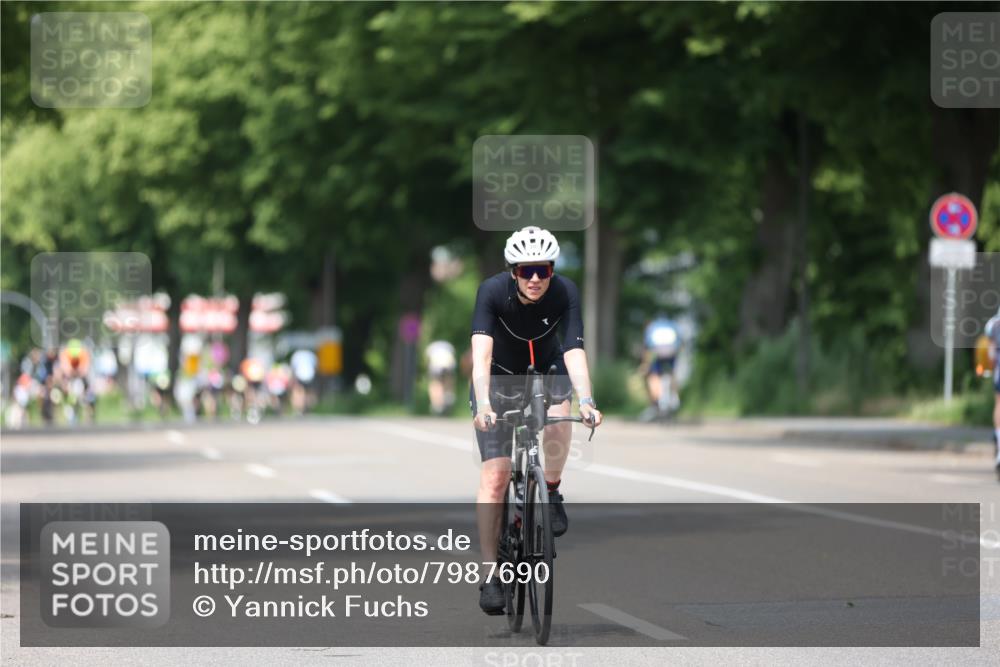 15.06.2025 - 7 Türme Triathlon Yannick Fuchs http://msf.ph/oto/7987690 15.06.2025 12:58:58 Radfahren 327, 1006 meine-sportfotos.de