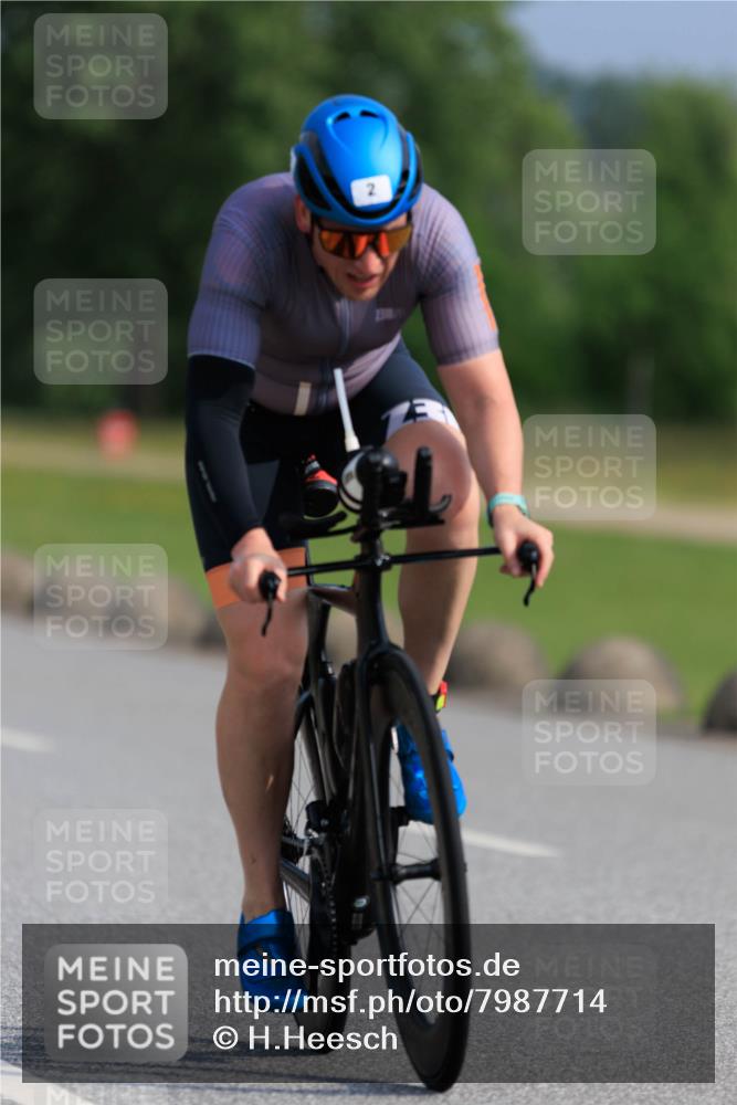 15.06.2025 - 27. Vierlanden-Triathlon H.Heesch http://msf.ph/oto/7987714 15.06.2025 09:15:40 Radfahren 2, 8, 35, 58, 83, 165 meine-sportfotos.de