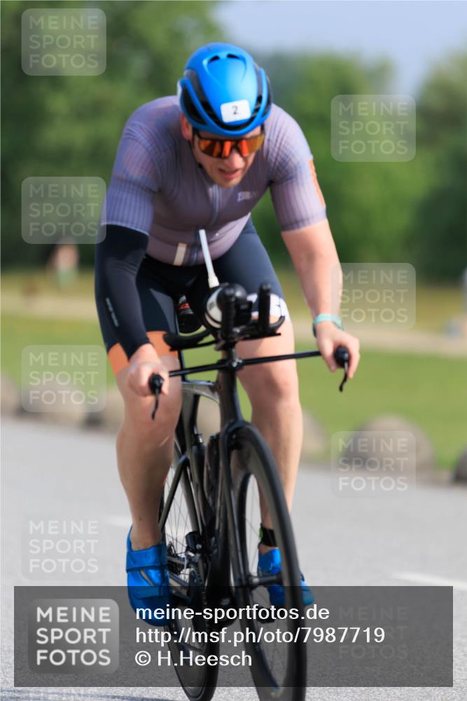 15.06.2025 - 27. Vierlanden-Triathlon H.Heesch http://msf.ph/oto/7987719 15.06.2025 09:15:40 Radfahren 2, 8, 35, 58, 83, 165 meine-sportfotos.de