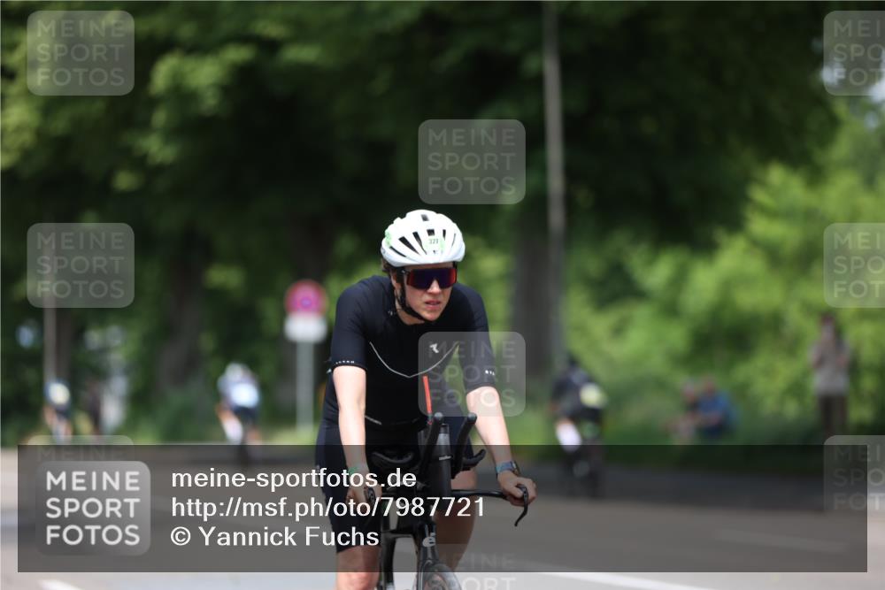 15.06.2025 - 7 Türme Triathlon Yannick Fuchs http://msf.ph/oto/7987721 15.06.2025 12:58:59 Radfahren 327, 1006 meine-sportfotos.de