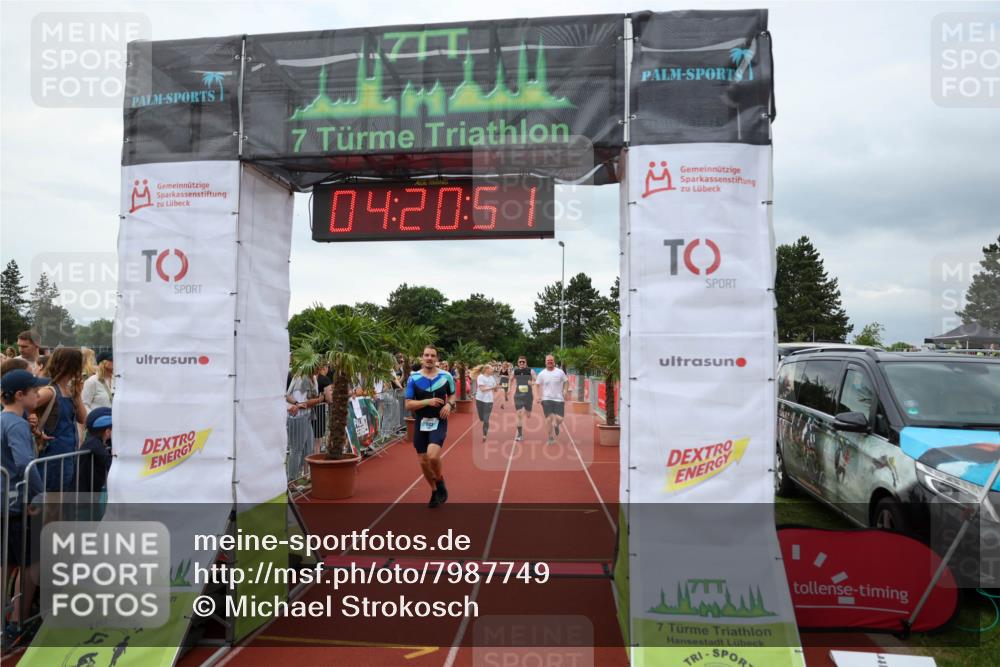 15.06.2025 - 7 Türme Triathlon Michael Strokosch http://msf.ph/oto/7987749 15.06.2025 14:20:50 Ziel 602, 876, 954, 1178 meine-sportfotos.de
