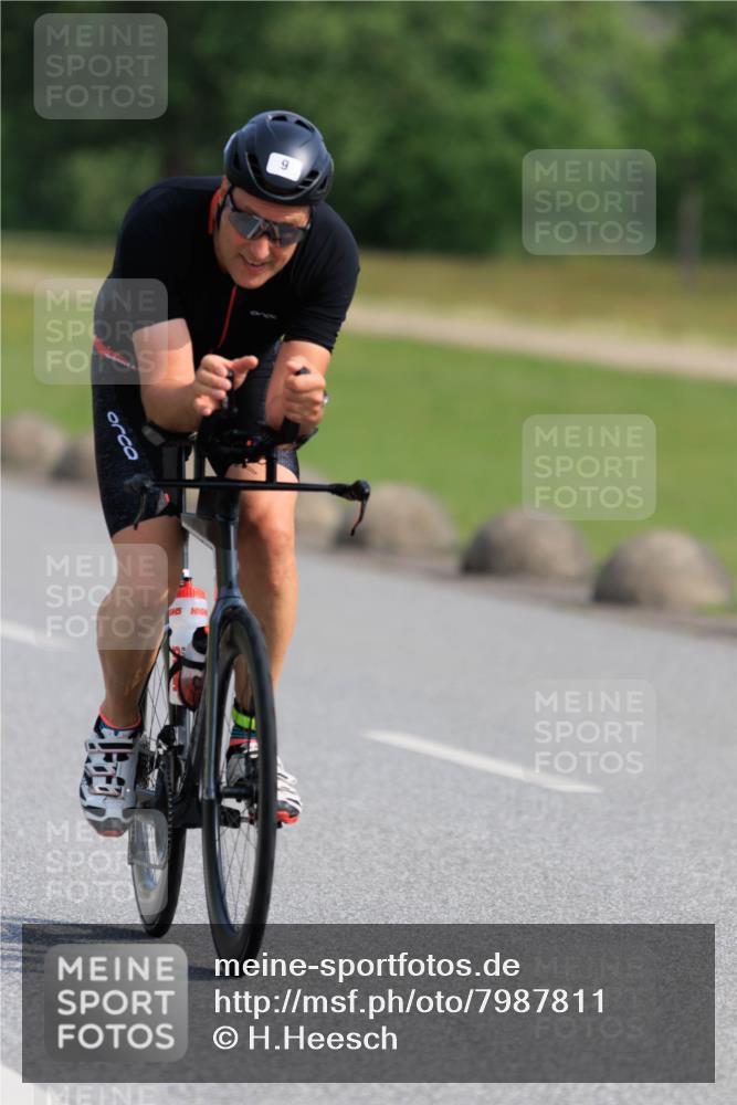 15.06.2025 - 27. Vierlanden-Triathlon H.Heesch http://msf.ph/oto/7987811 15.06.2025 09:18:04 Radfahren 9, 86 meine-sportfotos.de