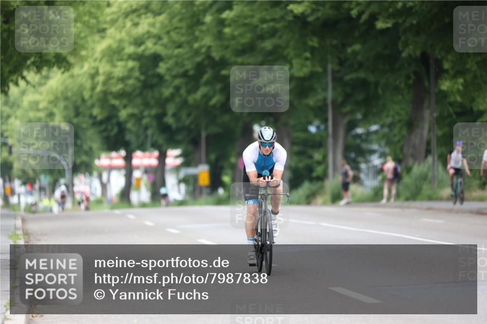 15.06.2025 - 7 Türme Triathlon Yannick Fuchs http://msf.ph/oto/7987838 15.06.2025 11:43:28 Radfahren 242, 311 meine-sportfotos.de