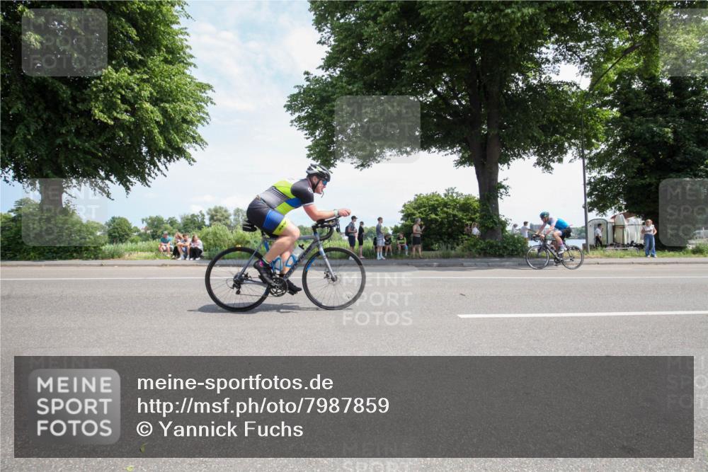15.06.2025 - 7 Türme Triathlon Yannick Fuchs http://msf.ph/oto/7987859 15.06.2025 12:49:51 Radfahren 260, 466, 498, 677 meine-sportfotos.de
