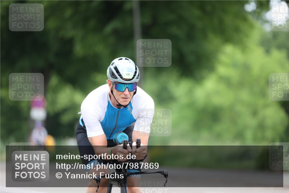 15.06.2025 - 7 Türme Triathlon Yannick Fuchs http://msf.ph/oto/7987869 15.06.2025 11:43:29 Radfahren 242, 311 meine-sportfotos.de