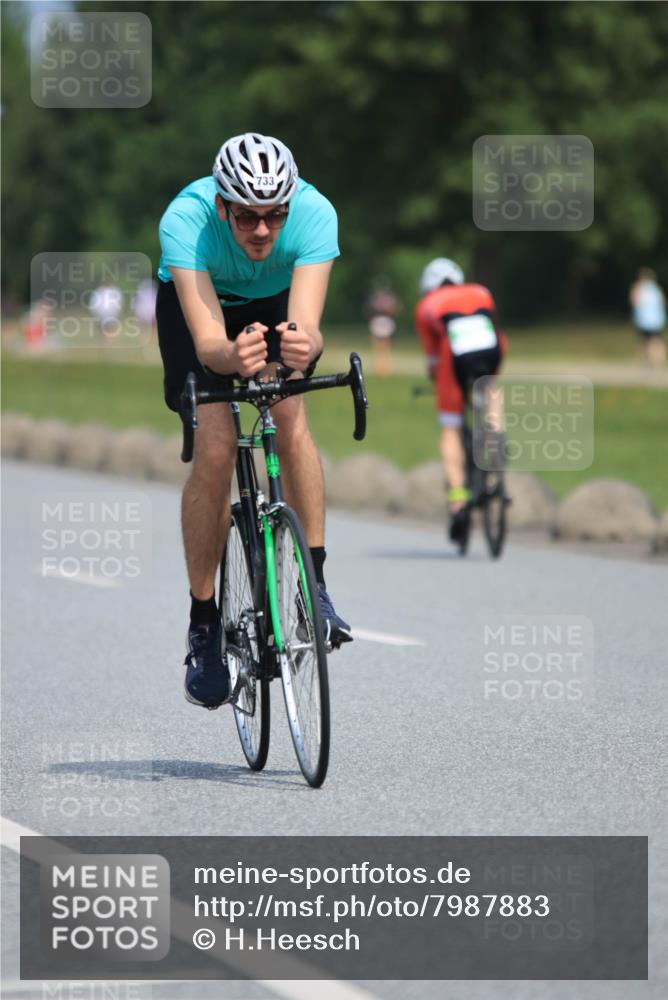 15.06.2025 - 27. Vierlanden-Triathlon H.Heesch http://msf.ph/oto/7987883 15.06.2025 11:39:05 Radfahren 227, 643, 732, 733 meine-sportfotos.de