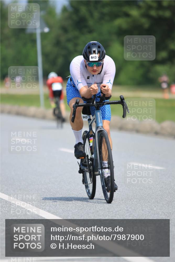 15.06.2025 - 27. Vierlanden-Triathlon H.Heesch http://msf.ph/oto/7987900 15.06.2025 11:39:07 Radfahren 220, 641, 643, 723, 733, 746 meine-sportfotos.de