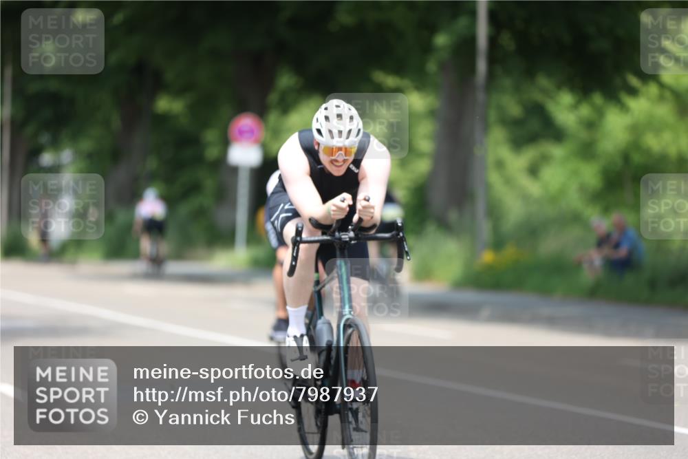 15.06.2025 - 7 Türme Triathlon Yannick Fuchs http://msf.ph/oto/7987937 15.06.2025 12:59:21 Radfahren 237, 298, 467, 515, 745, 763, 1075 meine-sportfotos.de