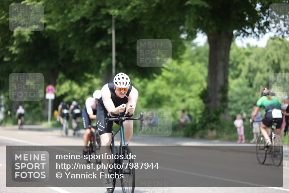 15.06.2025 - 7 Türme Triathlon Yannick Fuchs http://msf.ph/oto/7987944 15.06.2025 12:59:21 Radfahren 237, 298, 467, 515, 745, 763, 1075 meine-sportfotos.de