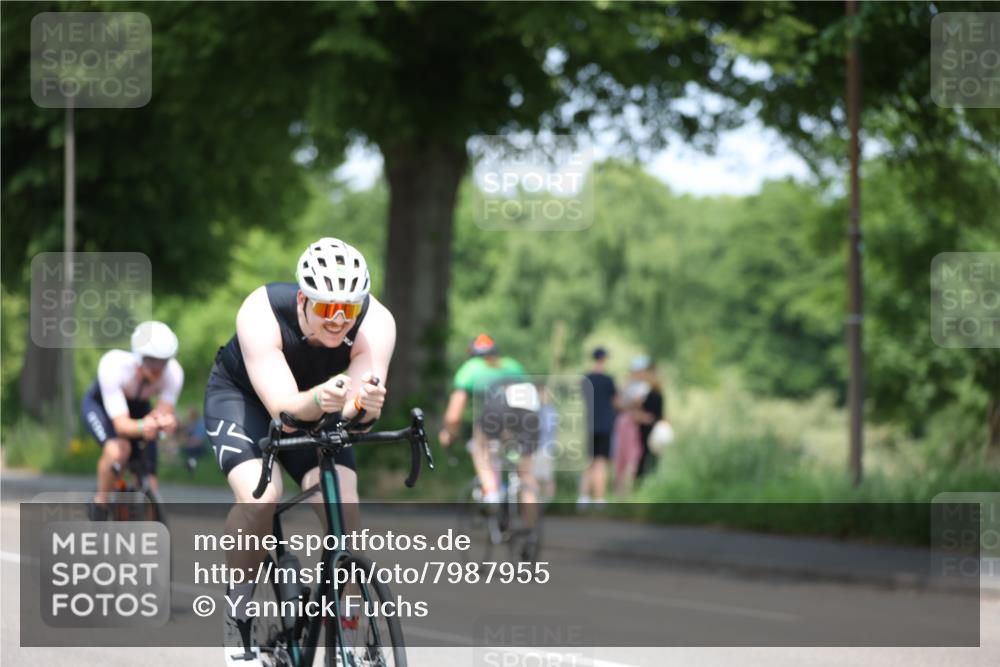 15.06.2025 - 7 Türme Triathlon Yannick Fuchs http://msf.ph/oto/7987955 15.06.2025 12:59:22 Radfahren 237, 298, 467, 745, 763, 1075 meine-sportfotos.de