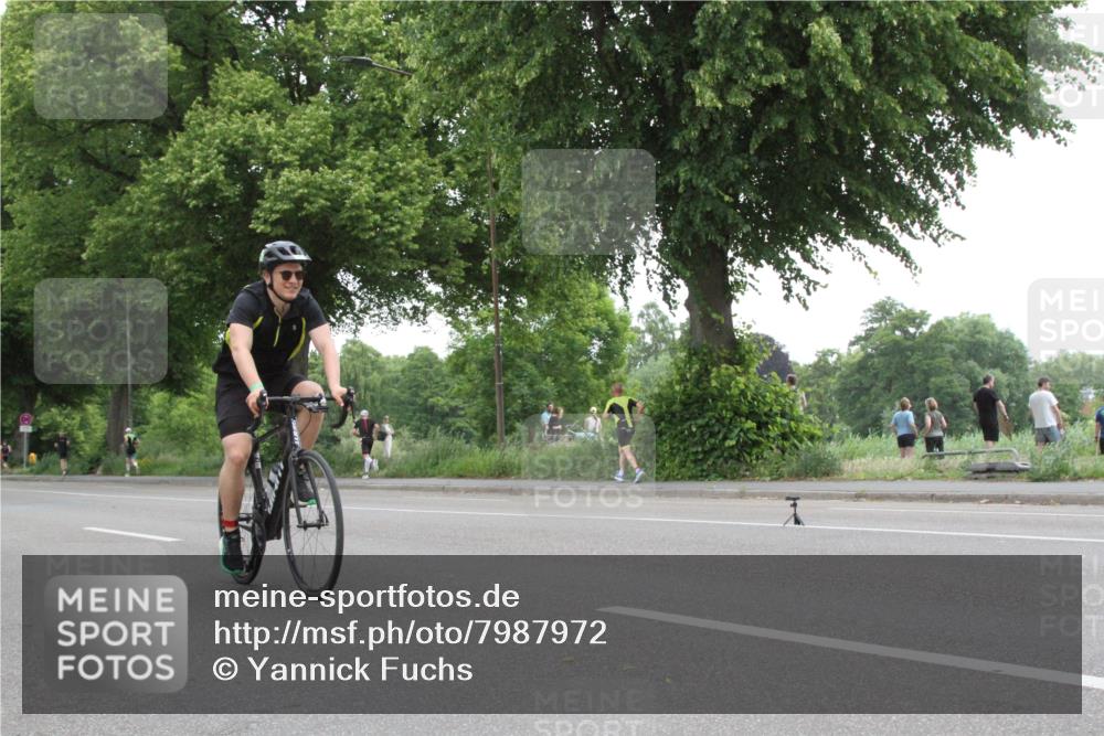 15.06.2025 - 7 Türme Triathlon Yannick Fuchs http://msf.ph/oto/7987972 15.06.2025 14:09:05 Radfahren  meine-sportfotos.de