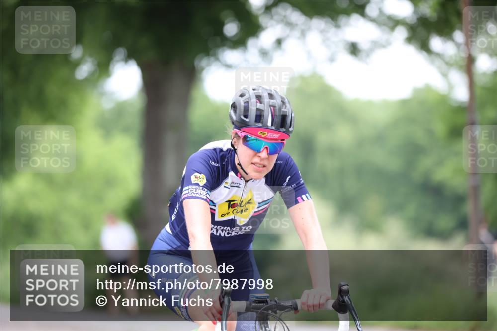 15.06.2025 - 7 Türme Triathlon Yannick Fuchs http://msf.ph/oto/7987998 15.06.2025 11:43:51 Radfahren 225, 240, 287, 302 meine-sportfotos.de