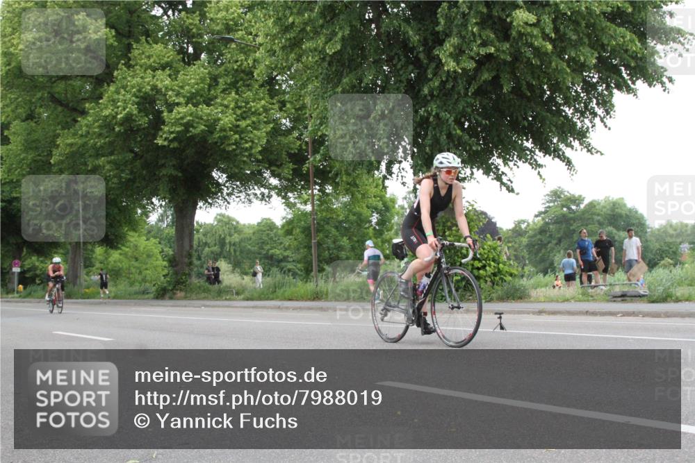 15.06.2025 - 7 Türme Triathlon Yannick Fuchs http://msf.ph/oto/7988019 15.06.2025 14:11:21 Radfahren  meine-sportfotos.de