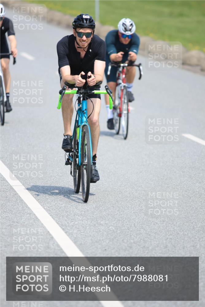 15.06.2025 - 27. Vierlanden-Triathlon H.Heesch http://msf.ph/oto/7988081 15.06.2025 11:40:29 Radfahren 206, 647, 678, 694, 707, 710, 740, 760 meine-sportfotos.de