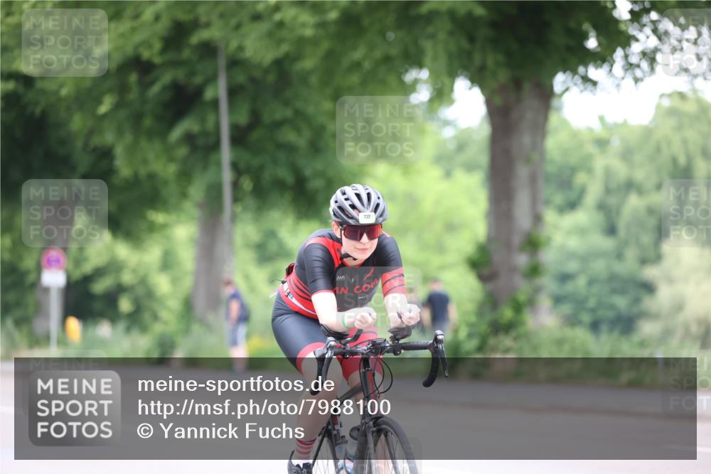 15.06.2025 - 7 Türme Triathlon Yannick Fuchs http://msf.ph/oto/7988100 15.06.2025 11:44:05 Radfahren 204, 232, 233 meine-sportfotos.de