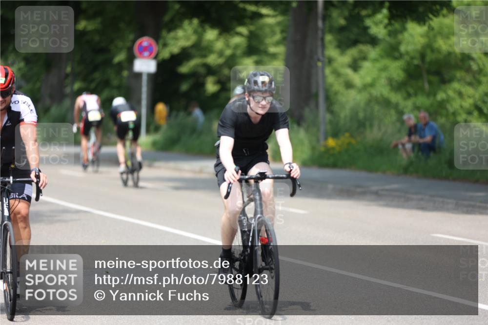 15.06.2025 - 7 Türme Triathlon Yannick Fuchs http://msf.ph/oto/7988123 15.06.2025 12:59:37 Radfahren 558, 663, 727, 792, 859 meine-sportfotos.de