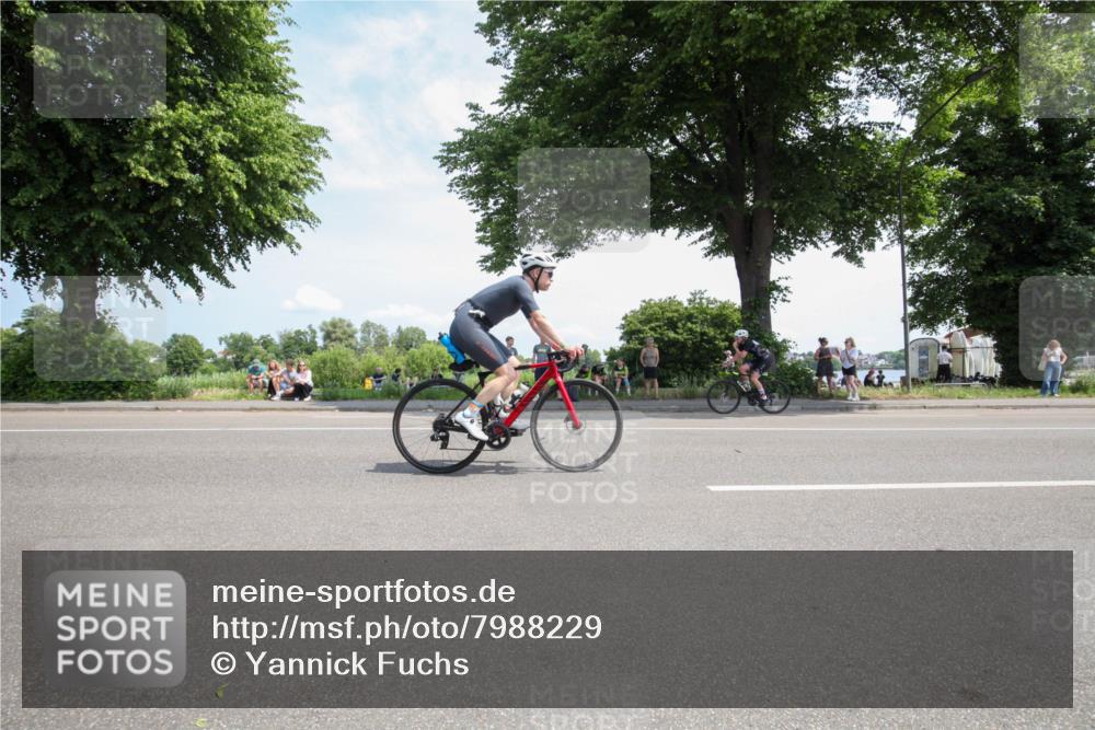 15.06.2025 - 7 Türme Triathlon Yannick Fuchs http://msf.ph/oto/7988229 15.06.2025 12:53:00 Radfahren 241, 591, 608, 653, 661 meine-sportfotos.de