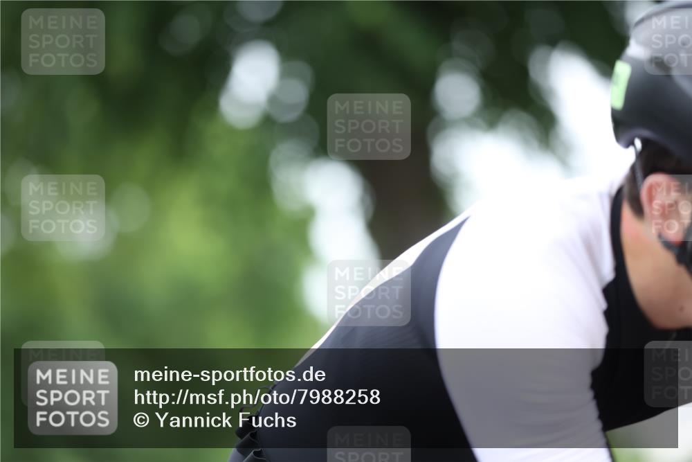 15.06.2025 - 7 Türme Triathlon Yannick Fuchs http://msf.ph/oto/7988258 15.06.2025 11:44:14 Radfahren 204, 278, 341 meine-sportfotos.de