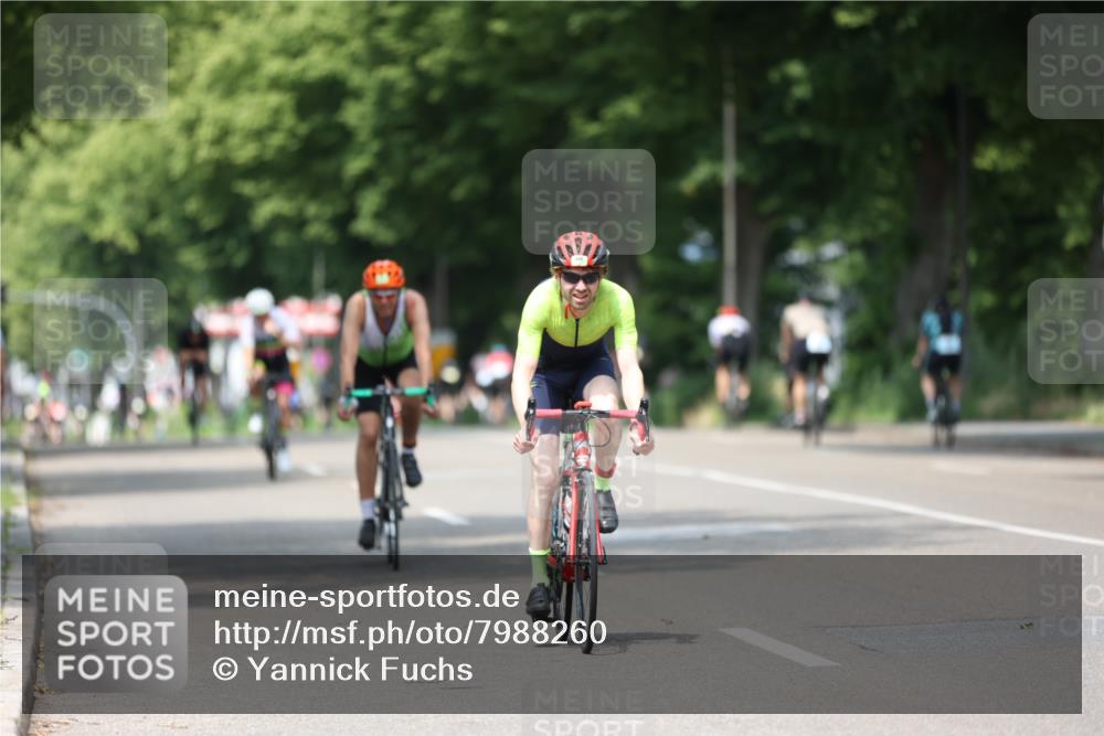 15.06.2025 - 7 Türme Triathlon Yannick Fuchs http://msf.ph/oto/7988260 15.06.2025 13:00:25 Radfahren 200, 461, 495, 531, 577, 665, 869, 945 meine-sportfotos.de