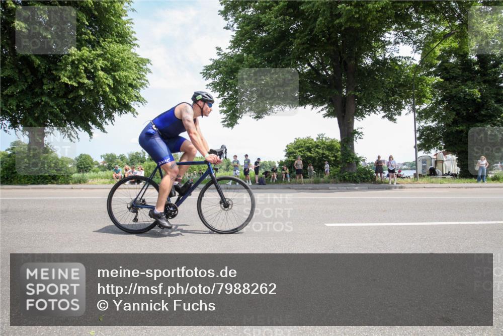 15.06.2025 - 7 Türme Triathlon Yannick Fuchs http://msf.ph/oto/7988262 15.06.2025 12:53:13 Radfahren 255, 265, 341, 470 meine-sportfotos.de