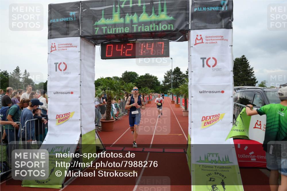15.06.2025 - 7 Türme Triathlon Michael Strokosch http://msf.ph/oto/7988276 15.06.2025 14:21:47 Ziel 400, 470, 1126, 1148 meine-sportfotos.de