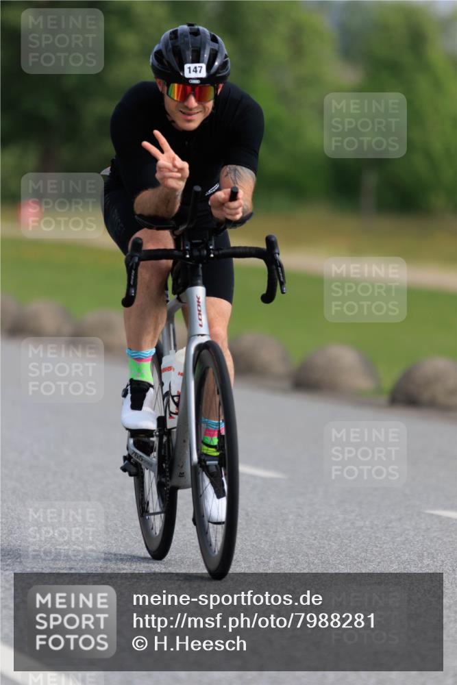 15.06.2025 - 27. Vierlanden-Triathlon H.Heesch http://msf.ph/oto/7988281 15.06.2025 09:21:25 Radfahren 2, 7, 35, 147, 165 meine-sportfotos.de