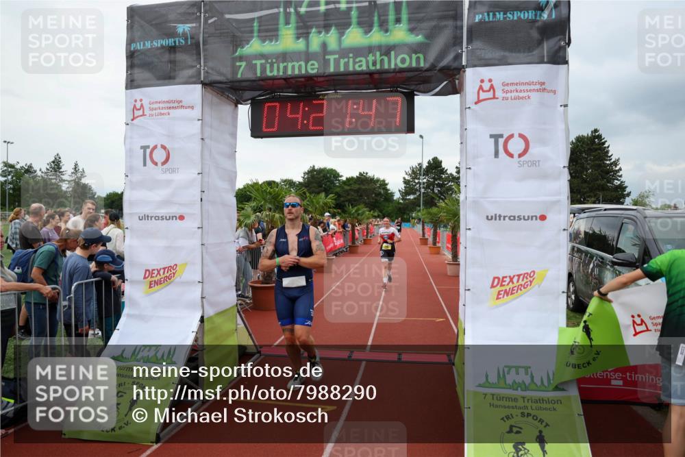 15.06.2025 - 7 Türme Triathlon Michael Strokosch http://msf.ph/oto/7988290 15.06.2025 14:21:47 Ziel 400, 470, 1126, 1148 meine-sportfotos.de