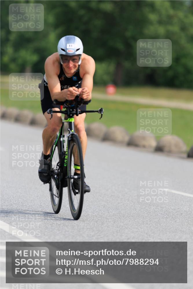 15.06.2025 - 27. Vierlanden-Triathlon H.Heesch http://msf.ph/oto/7988294 15.06.2025 09:21:58 Radfahren 11 meine-sportfotos.de
