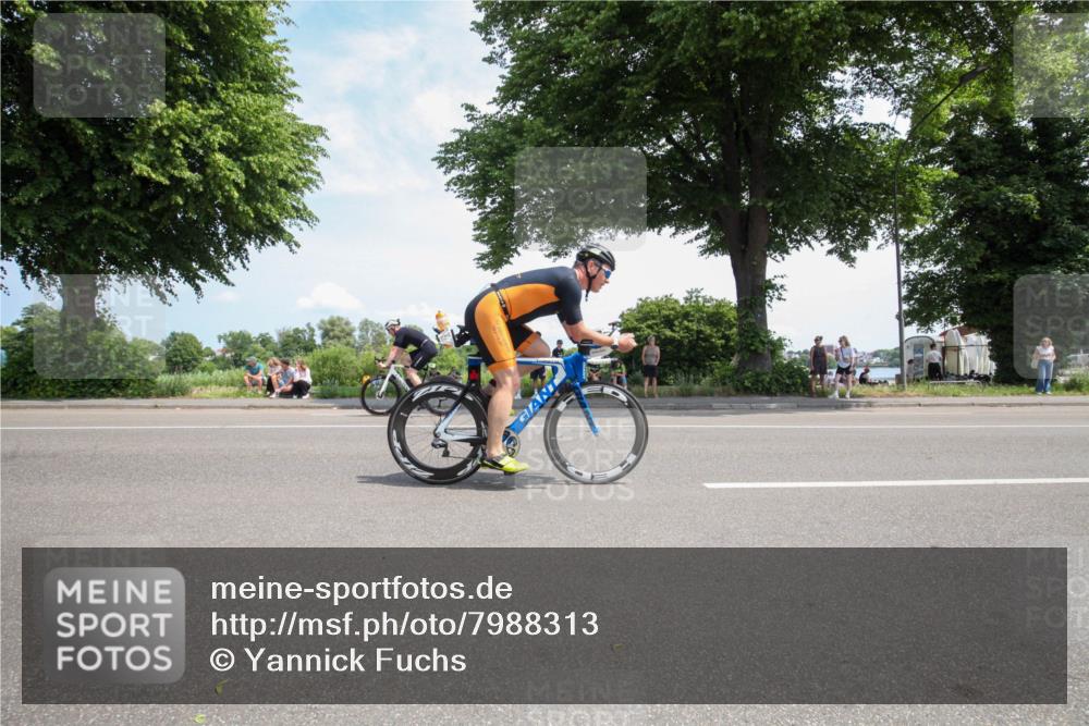 15.06.2025 - 7 Türme Triathlon Yannick Fuchs http://msf.ph/oto/7988313 15.06.2025 12:53:57 Radfahren 302, 400, 471, 559, 594 meine-sportfotos.de