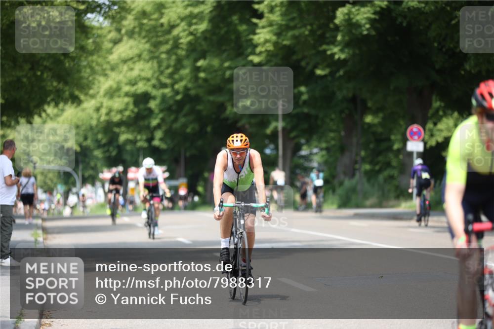 15.06.2025 - 7 Türme Triathlon Yannick Fuchs http://msf.ph/oto/7988317 15.06.2025 13:00:26 Radfahren 200, 402, 461, 495, 577, 665, 869, 945, 1166 meine-sportfotos.de