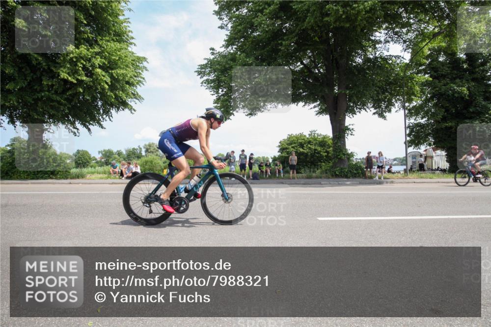 15.06.2025 - 7 Türme Triathlon Yannick Fuchs http://msf.ph/oto/7988321 15.06.2025 12:53:59 Radfahren 302, 400, 559, 562, 594 meine-sportfotos.de