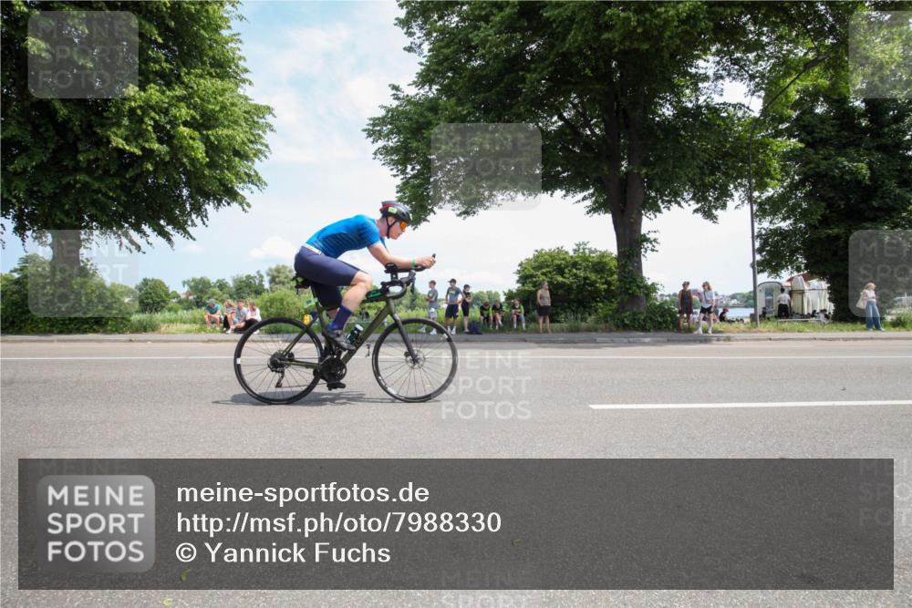 15.06.2025 - 7 Türme Triathlon Yannick Fuchs http://msf.ph/oto/7988330 15.06.2025 12:54:02 Radfahren 302, 559, 562, 594 meine-sportfotos.de