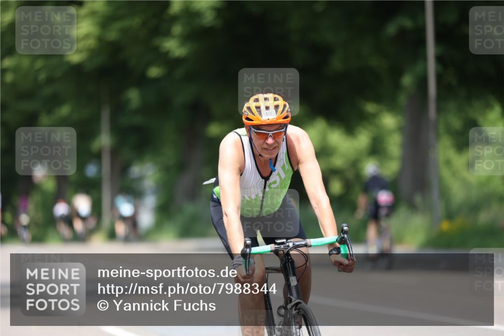 15.06.2025 - 7 Türme Triathlon Yannick Fuchs http://msf.ph/oto/7988344 15.06.2025 13:00:27 Radfahren 200, 402, 461, 495, 577, 665, 869, 879, 945, 1166 meine-sportfotos.de