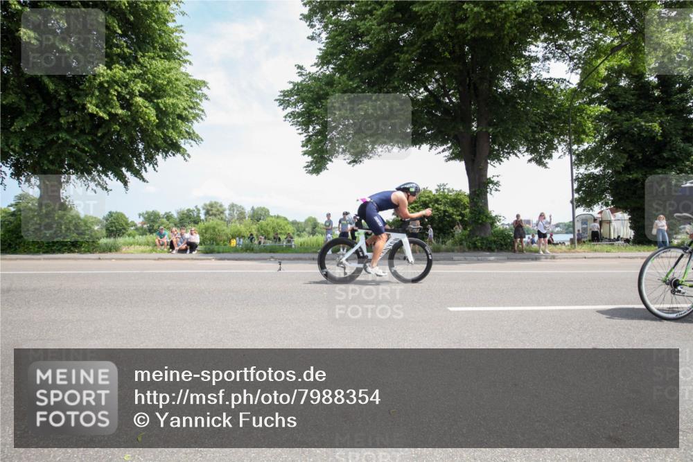 15.06.2025 - 7 Türme Triathlon Yannick Fuchs http://msf.ph/oto/7988354 15.06.2025 12:54:14 Radfahren 332, 510, 570, 604, 613, 649, 1090 meine-sportfotos.de