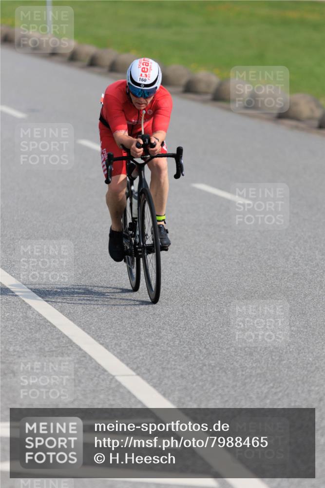 15.06.2025 - 27. Vierlanden-Triathlon H.Heesch http://msf.ph/oto/7988465 15.06.2025 09:24:38 Radfahren 65, 153, 160 meine-sportfotos.de