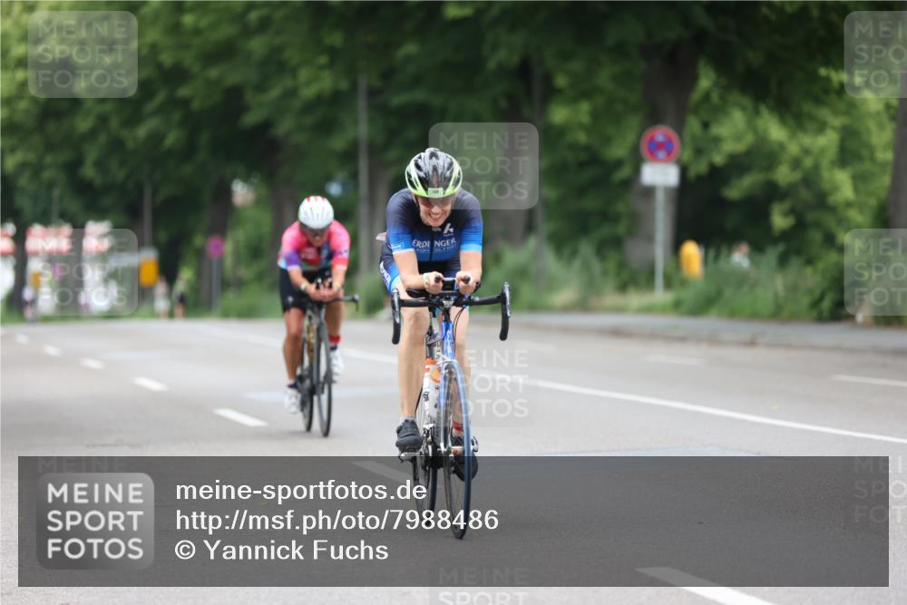 15.06.2025 - 7 Türme Triathlon Yannick Fuchs http://msf.ph/oto/7988486 15.06.2025 11:45:00 Radfahren 202, 242, 255 meine-sportfotos.de