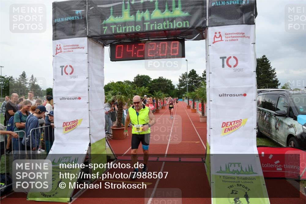 15.06.2025 - 7 Türme Triathlon Michael Strokosch http://msf.ph/oto/7988507 15.06.2025 14:22:08 Ziel 396, 705, 1013 meine-sportfotos.de