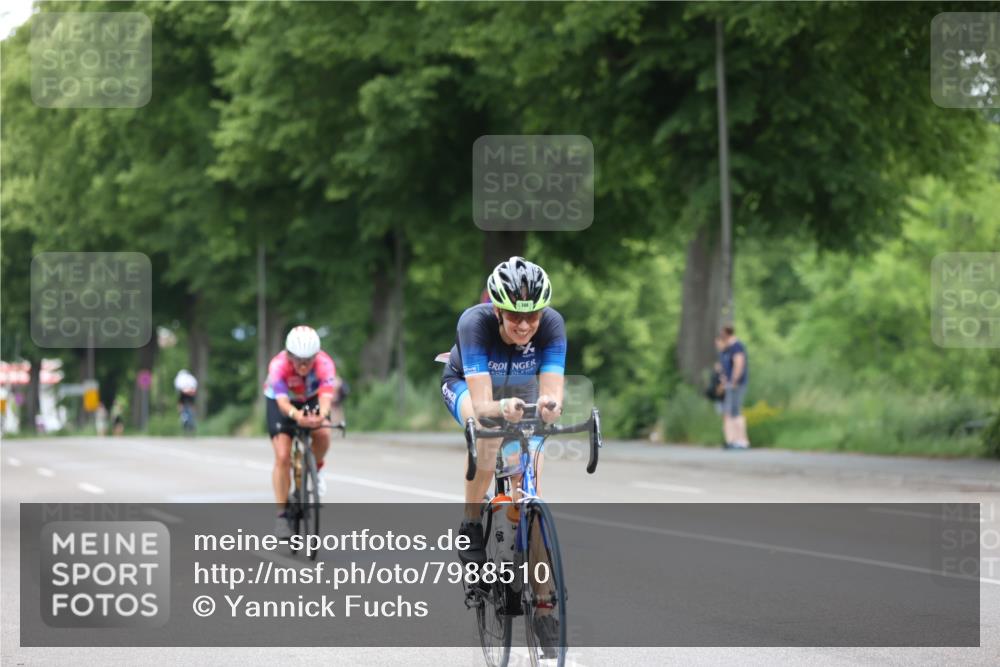 15.06.2025 - 7 Türme Triathlon Yannick Fuchs http://msf.ph/oto/7988510 15.06.2025 11:45:01 Radfahren 202, 242, 255 meine-sportfotos.de