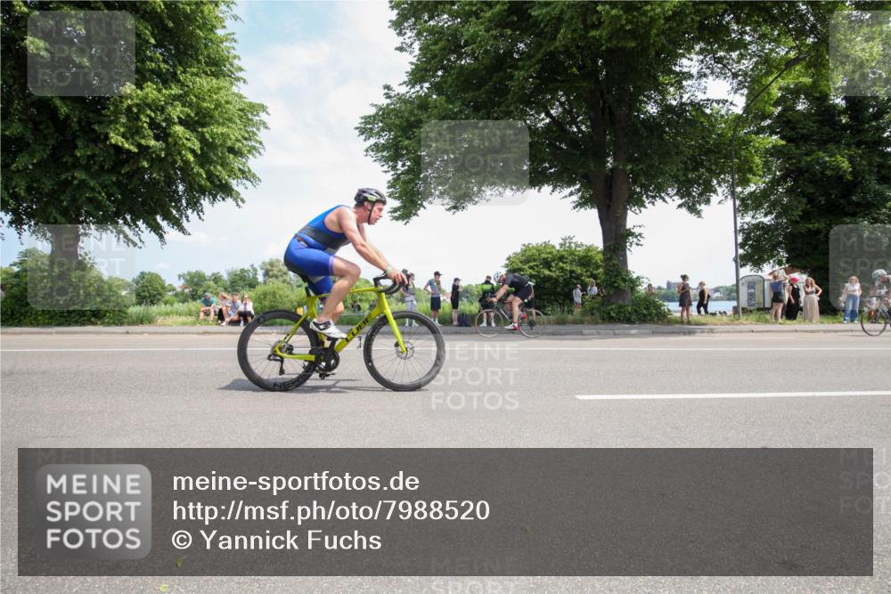 15.06.2025 - 7 Türme Triathlon Yannick Fuchs http://msf.ph/oto/7988520 15.06.2025 12:55:39 Radfahren 302, 536, 559, 568, 612, 613, 637 meine-sportfotos.de