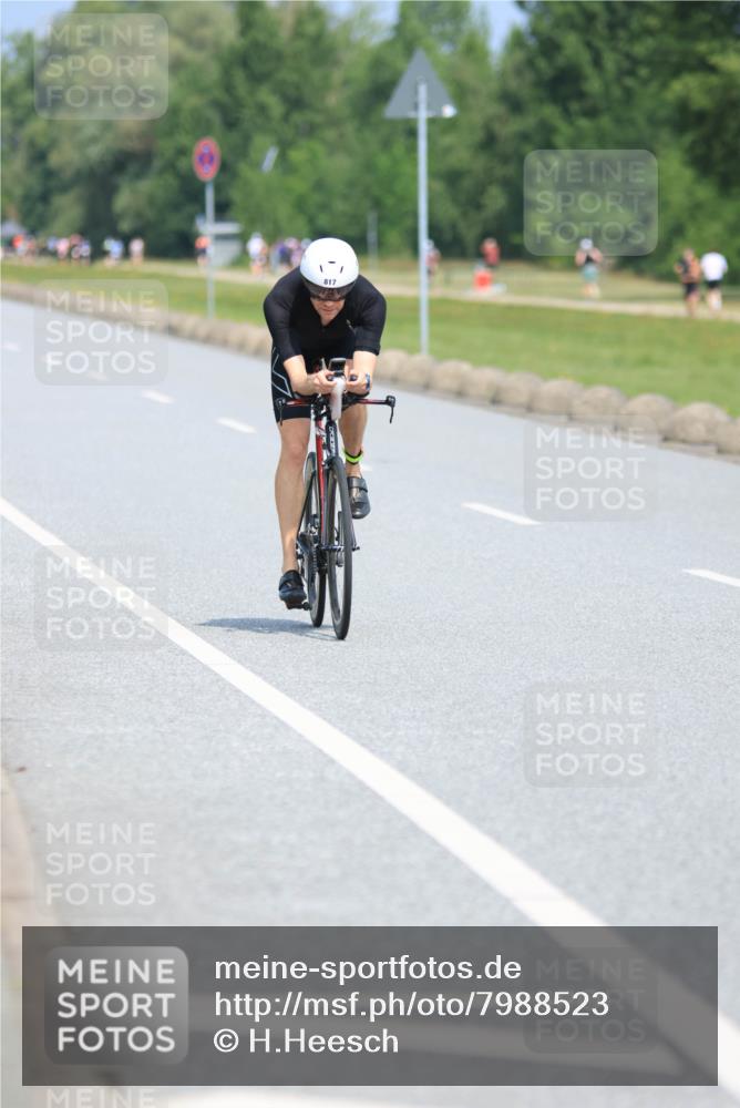21.06.2025 - 27. Vierlanden-Triathlon H.Heesch http://msf.ph/oto/7988523 15.06.2025 11:43:02 Radfahren 688, 817, 853, 854 meine-sportfotos.de