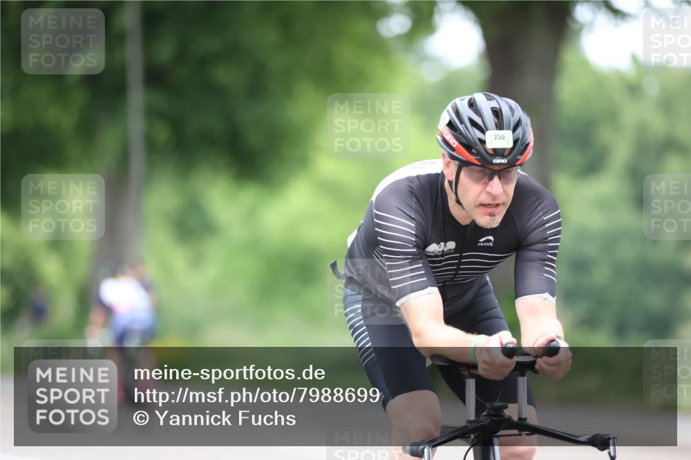 15.06.2025 - 7 Türme Triathlon Yannick Fuchs http://msf.ph/oto/7988699 15.06.2025 11:45:39 Radfahren 245, 256, 260, 301 meine-sportfotos.de