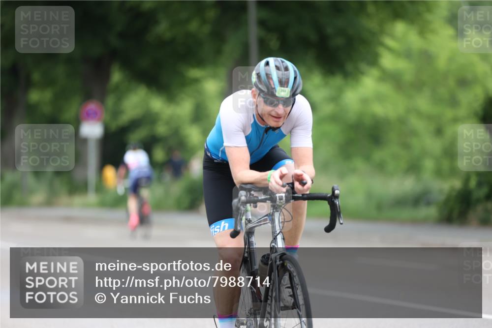 15.06.2025 - 7 Türme Triathlon Yannick Fuchs http://msf.ph/oto/7988714 15.06.2025 11:45:40 Radfahren 232, 245, 256, 260, 301 meine-sportfotos.de