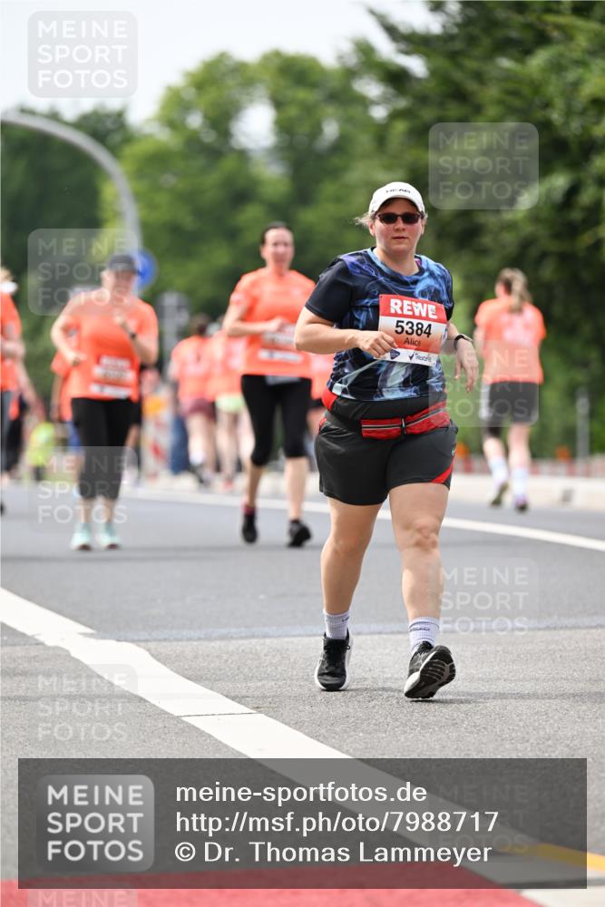 15.06.2025 - REWE Women's Run Dr. Thomas Lammeyer http://msf.ph/oto/7988717 15.06.2025 10:48:43 Laufen 5384 meine-sportfotos.de