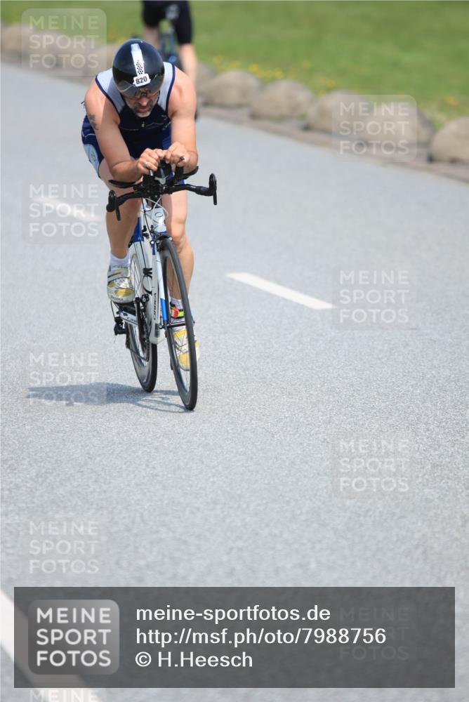 21.06.2025 - 27. Vierlanden-Triathlon H.Heesch http://msf.ph/oto/7988756 15.06.2025 11:44:01 Radfahren 163, 683, 691, 793, 820 meine-sportfotos.de